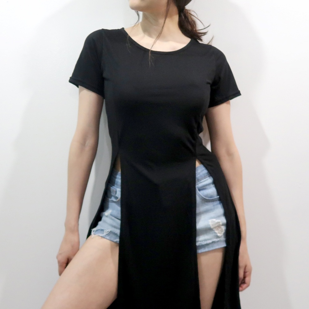 Long Top With Slits